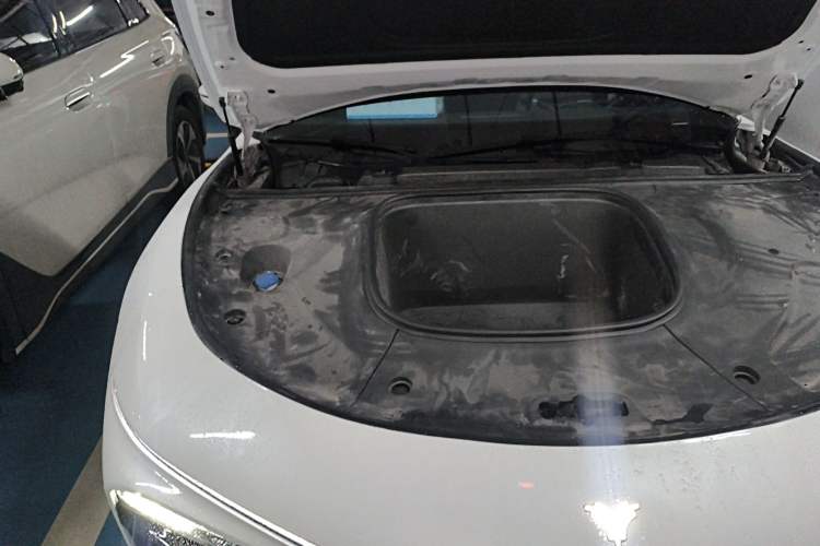 Used NETA S 2024 Pure Electric 520km Rear-Drive Deluxe Edition Engine Bay Right