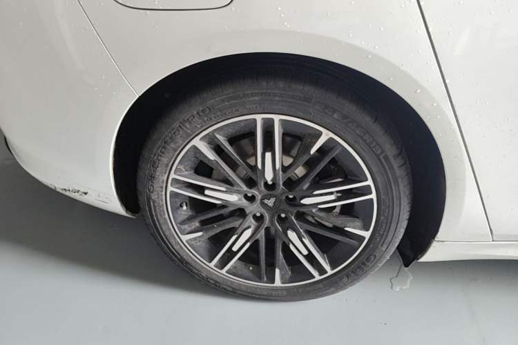 Used NETA S 2024 Pure Electric 520km Rear-Drive Lite Version Exterior 5