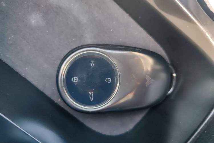 Used NETA S 2024 Range-Extended 1060 Lite Edition Interior 1