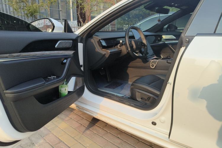 Used NETA S 2024 Pure Electric 520km Rear-Drive Lite Version Interior 3