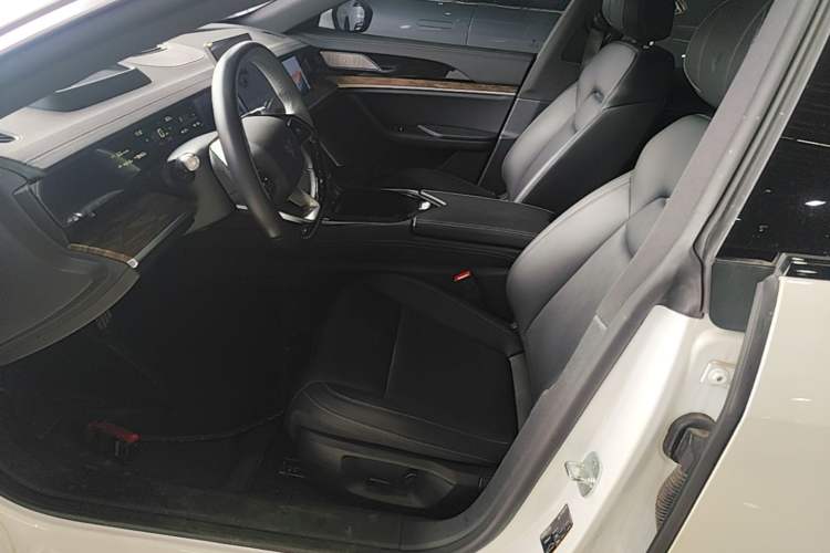 Used NETA S 2024 Revised Version Range-Extended 1160 AR-HUD Edition Left Front Seat