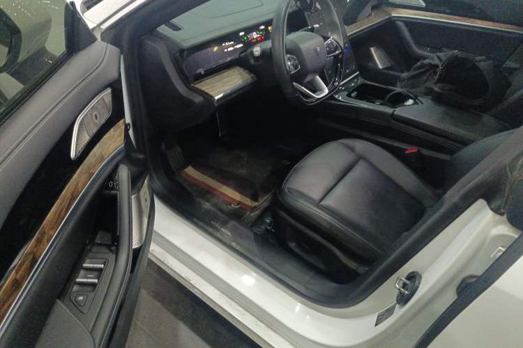 Used NETA S 2024 Pure Electric 520km Rear-Drive Lite Version Left Front Seat