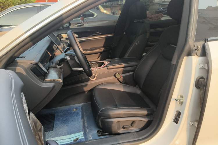 Used NETA S 2024 Pure Electric 520km Rear-Drive Lite Version Left Front Seat
