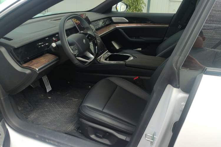 Used NETA S 2024 Pure Electric 520km Rear-Drive Lite Version Left Front Seat