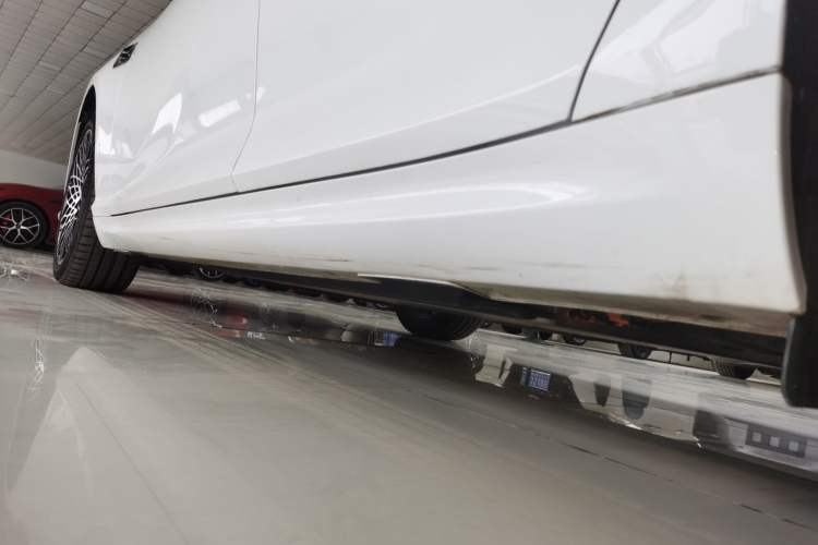 Used NETA S 2024 Extended-Range 1060 Edition Left Side Sill