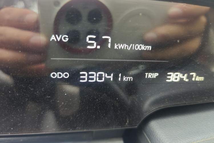 Used NETA S 2024 Extended-Range 1060 Edition Odometer Close Up