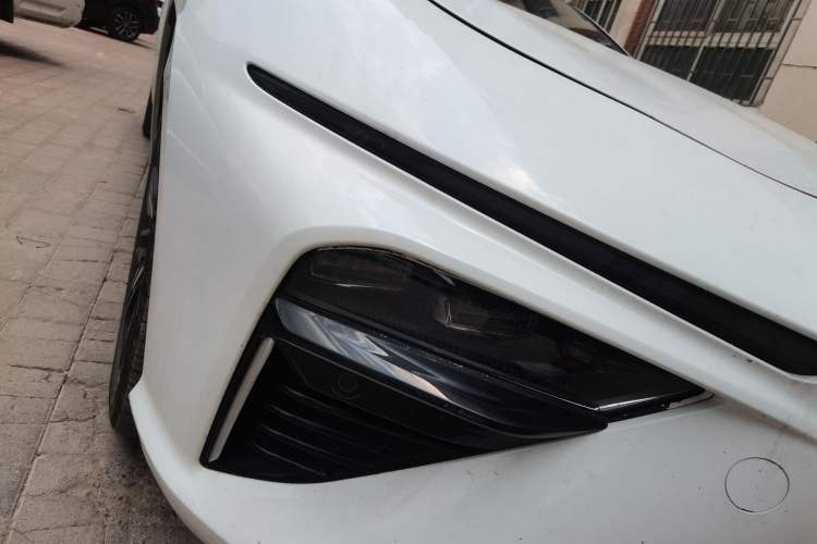 Used NETA S 2024 Revised Version Range-Extended 1060 Lite Edition Right Front Headlight