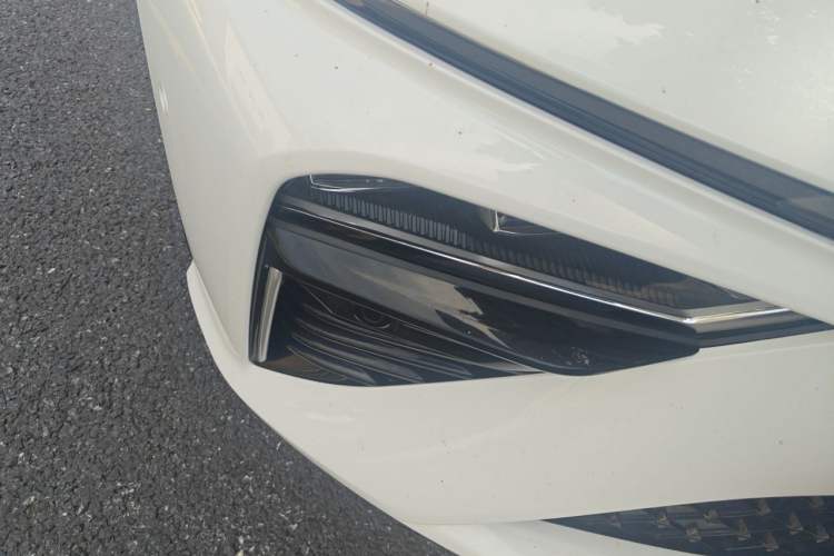Used NETA S 2024 Range-Extended 1160 Edition Right Front Headlight