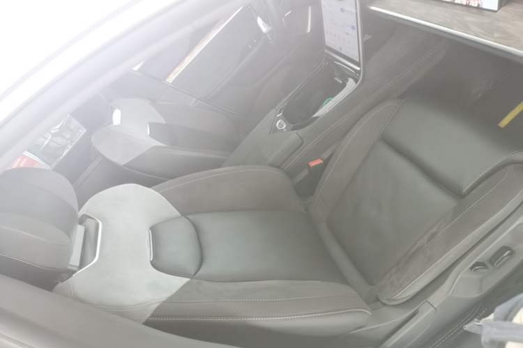 Used NETA S 2024 Extended-Range 1060 Edition Right Front Seat
