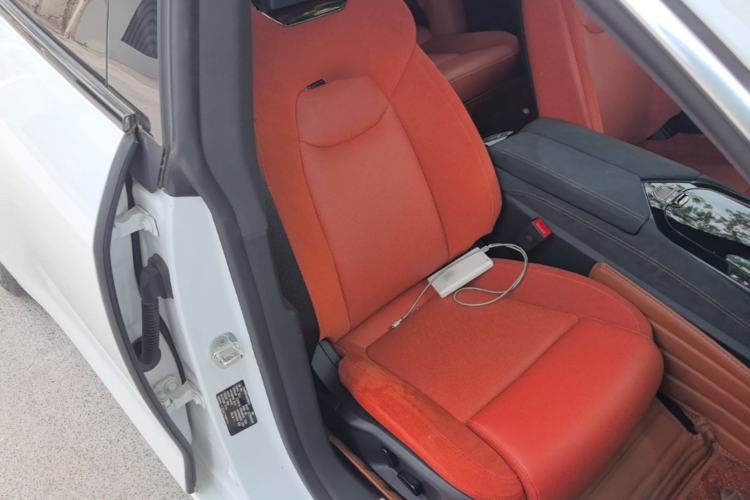 Used NETA S 2024 Extended-Range 1060 Edition Right Front Seat