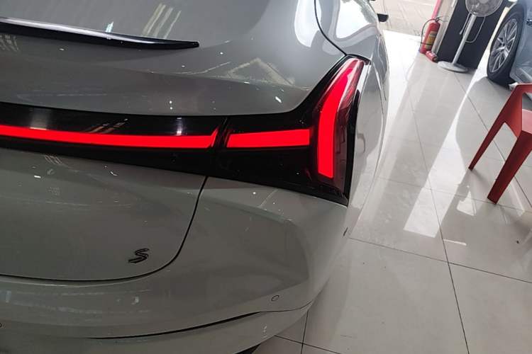 Used NETA S 2024 Revised Version Range-Extended 1160 AR-HUD Edition Right Rear Taillight