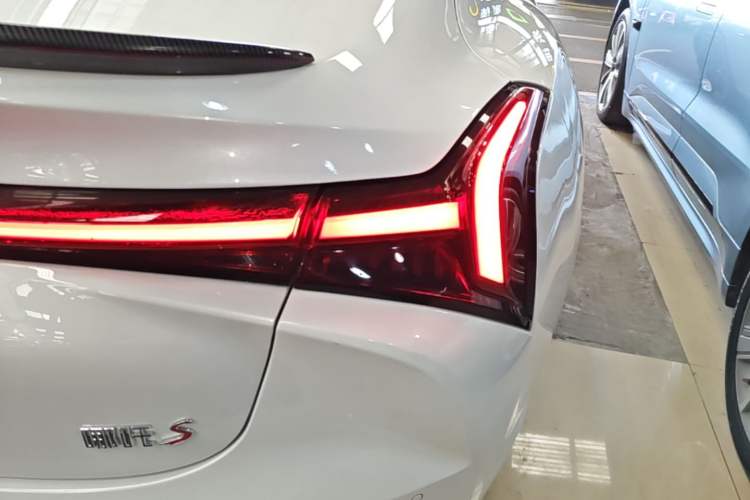 Used NETA S 2024 Range-Extended 1060 Lite Edition Right Rear Taillight
