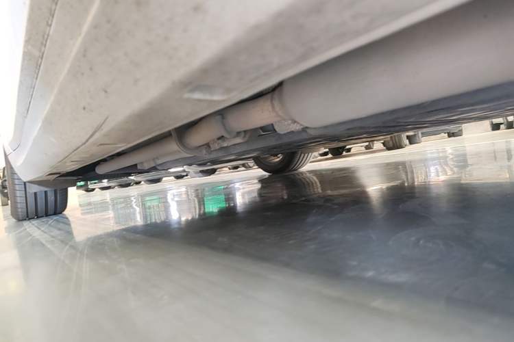 Used NETA S 2024 Range-Extended 1060 Lite Edition Right Side Sill