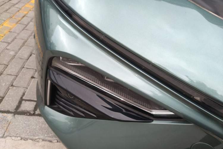 Used NETA S Shooting Brake 2024 Pure Electric 510 Standard Edition Right Front Headlight