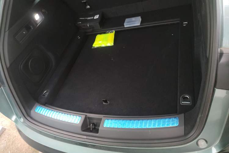 Used NETA S Shooting Brake 2024 Pure Electric 510 Standard Edition Trunk