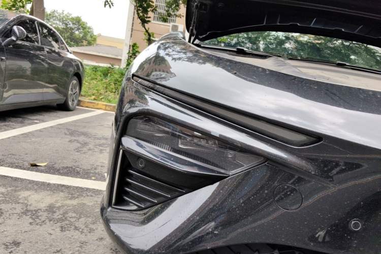 Used NETA S Shooting Brake 2024 Range-Extended 300 Pro Edition Right Front Headlight