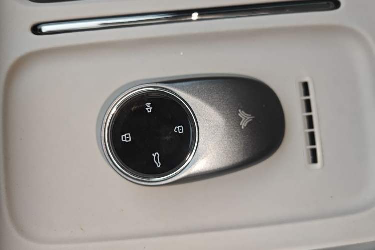 Used NETA S Shooting Brake 2024 Range-Extended 300 Standard Edition Interior 1