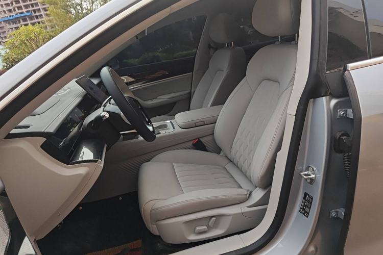 Used NETA S Shooting Brake 2024 Range-Extended 300 Standard Edition Left Front Seat