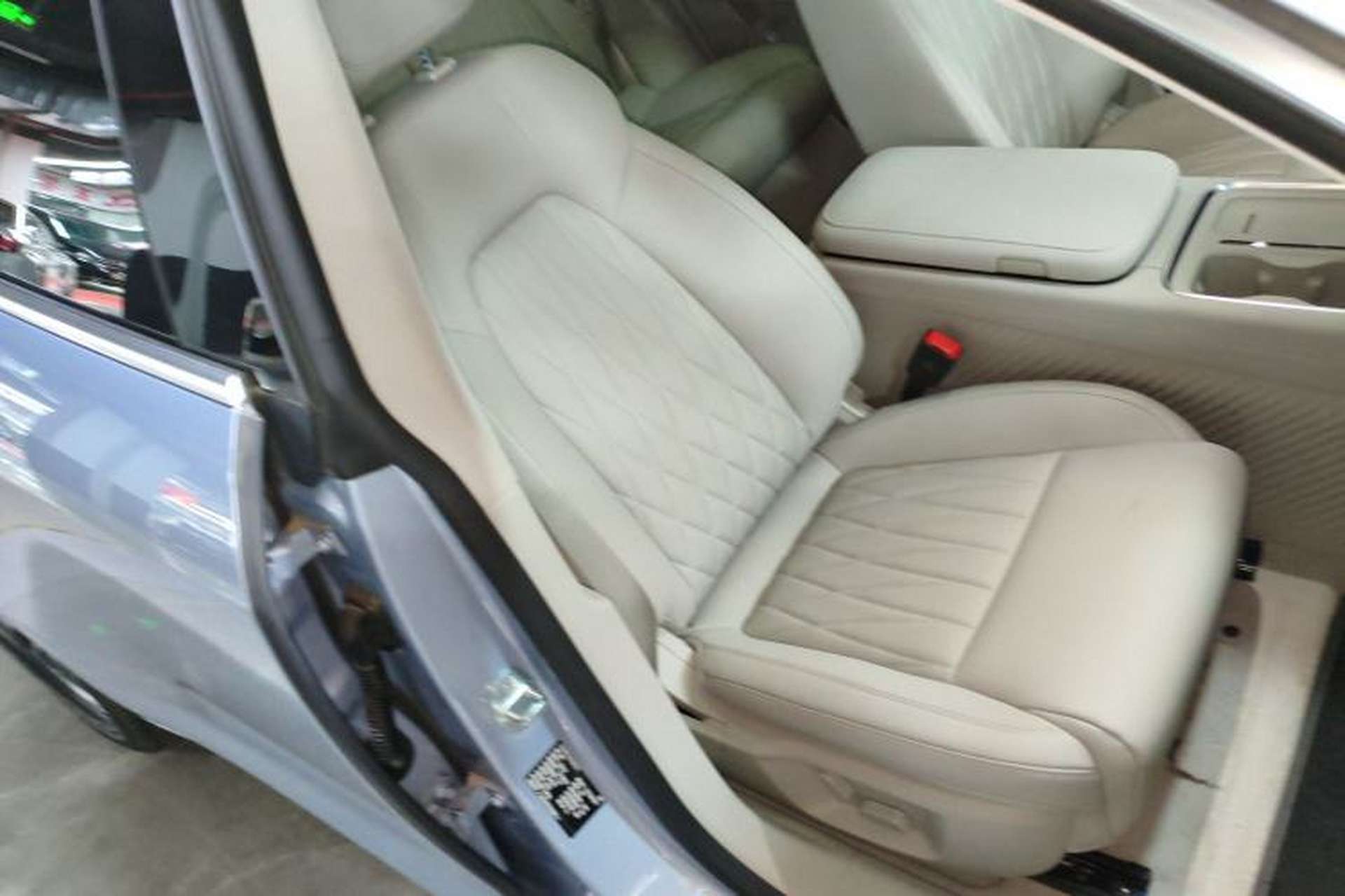 Used NETA S Shooting Brake 2024 Range-Extended 300 Standard Edition Right Front Seat
