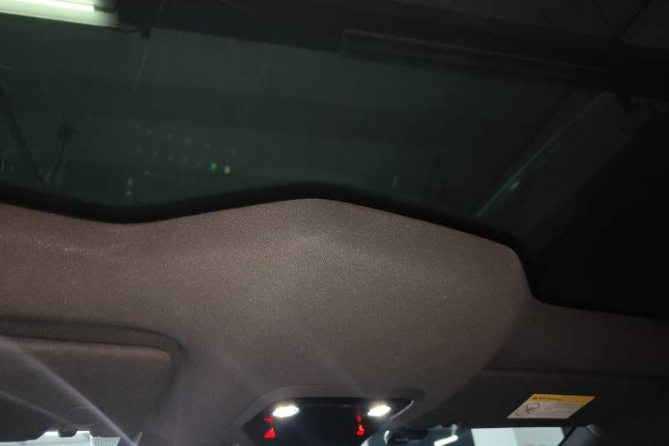 Used NETA S Shooting Brake 2024 Range-Extended 300 Standard Edition Headliner