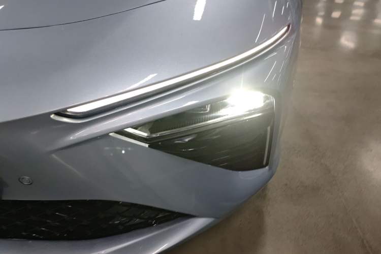 Used NETA S Shooting Brake 2024 Range-Extended 300 Standard Edition Left Front Headlight