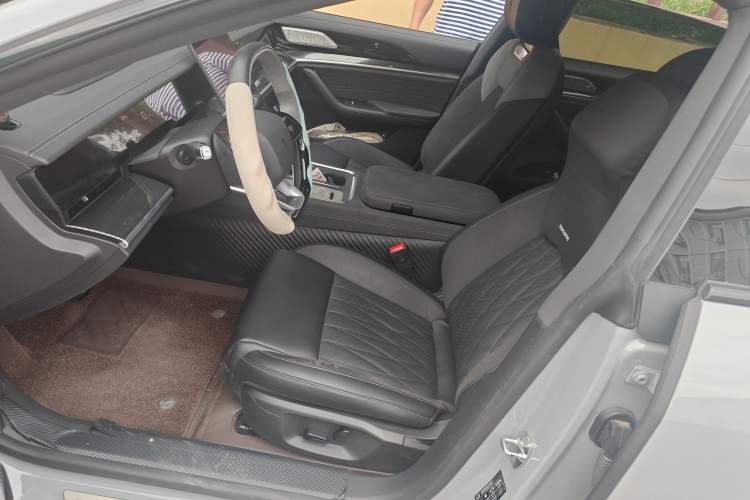 Used NETA S Shooting Brake 2024 Range-Extended 300 Pro Edition Left Front Seat