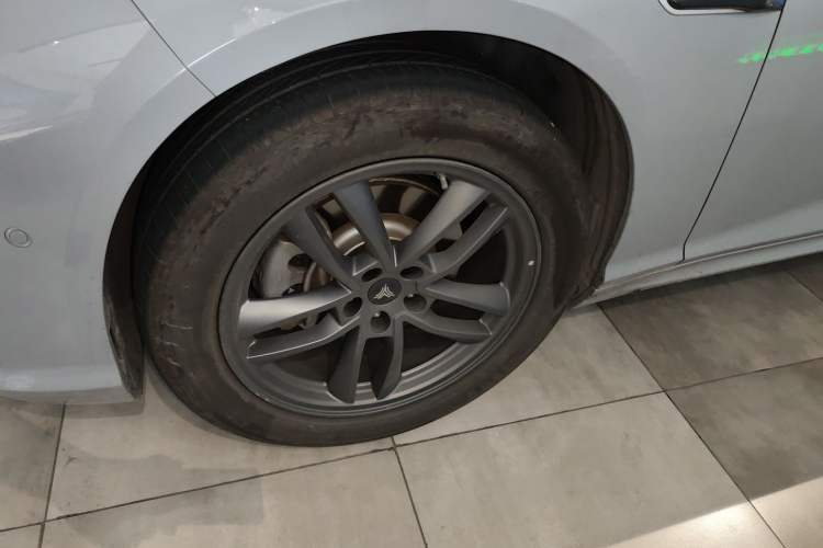 Used NETA S Shooting Brake 2024 Range-Extended 300 Standard Edition Left Front Wheel Hub