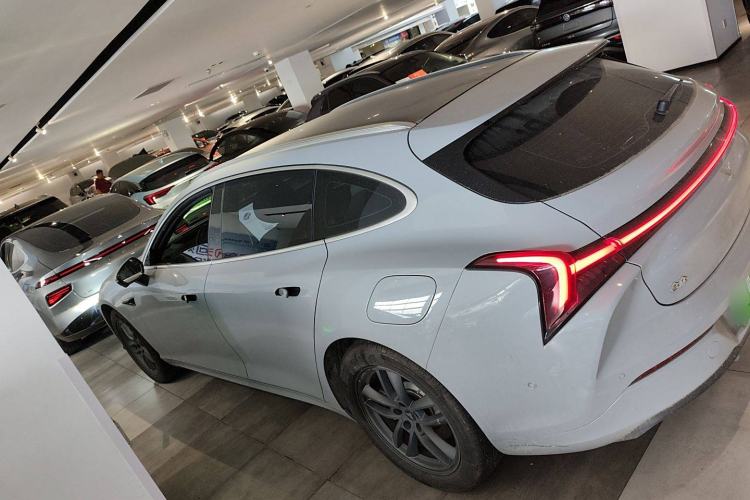Used NETA S Shooting Brake 2024 Range-Extended 300 Standard Edition Left Side