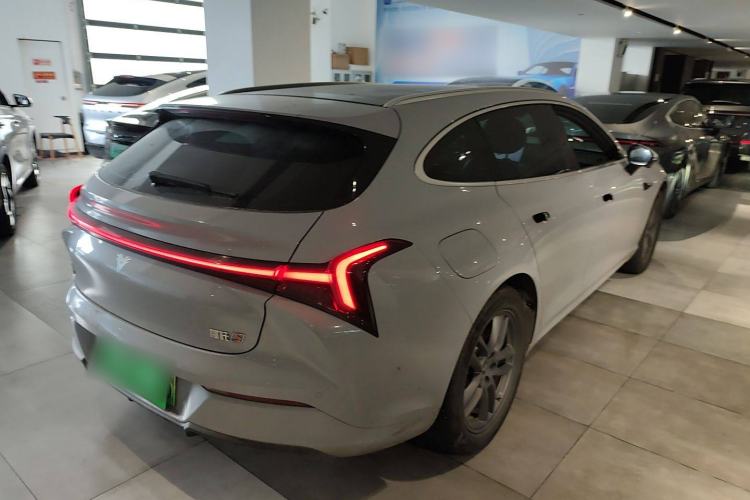 Used NETA S Shooting Brake 2024 Range-Extended 300 Standard Edition Rear Right 45 Deg