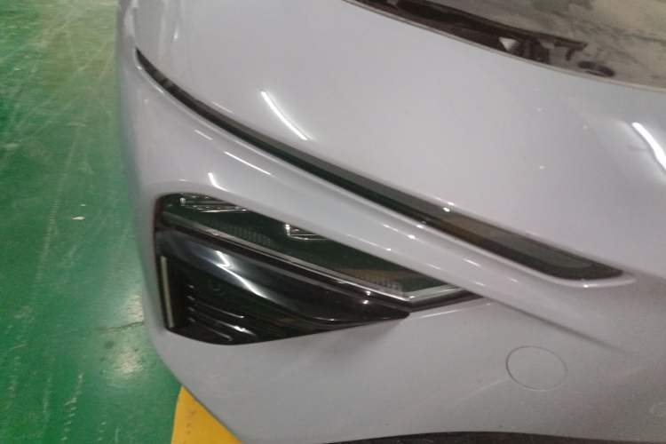 Used NETA S Shooting Brake 2024 Range-Extended 300 Standard Edition Right Front Headlight