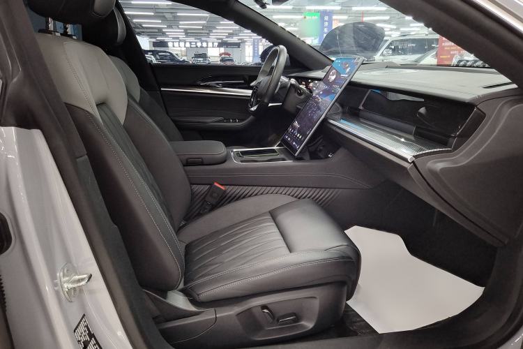 Used NETA S Shooting Brake 2024 Range-Extended 300 Standard Edition Right Front Seat