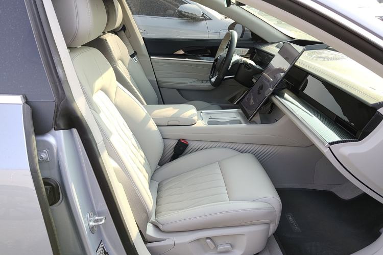 Used NETA S Shooting Brake 2024 Range-Extended 300 Standard Edition Right Front Seat