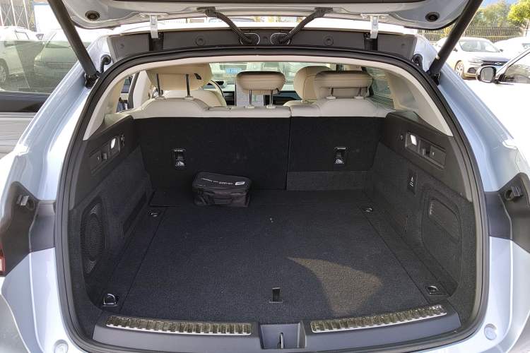 Used NETA S Shooting Brake 2024 Range-Extended 300 Standard Edition Trunk