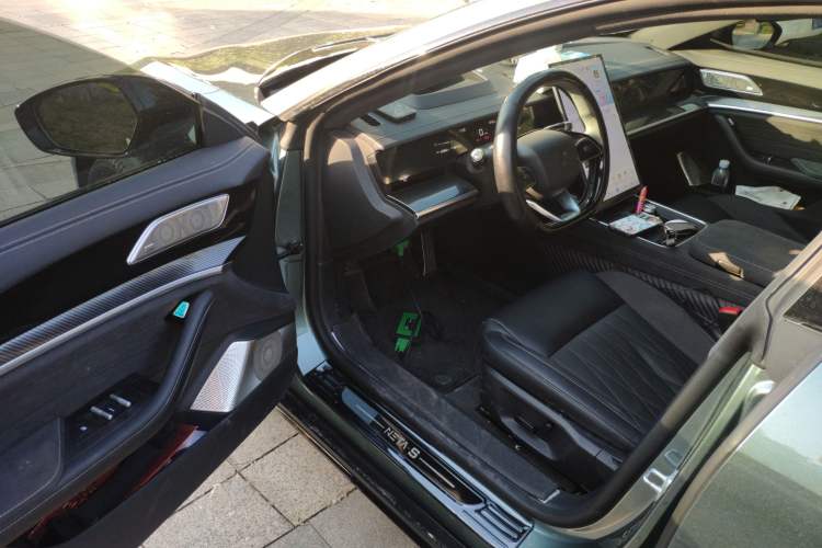 Used NETA S Shooting Brake 2024 Pure Electric 640 AWD Max Edition Interior 3