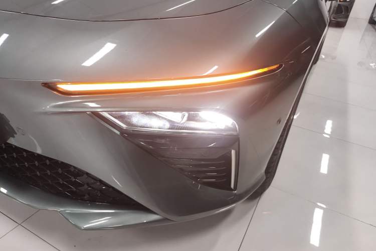 Used NETA S Shooting Brake 2024 Range-Extended 300 Pro Edition Left Front Headlight