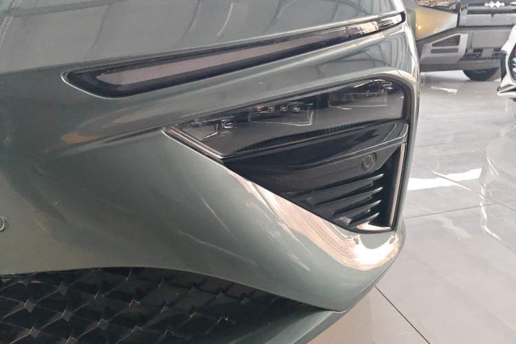 Used NETA S Shooting Brake 2024 Range-Extended 300 Pro Edition Left Front Headlight