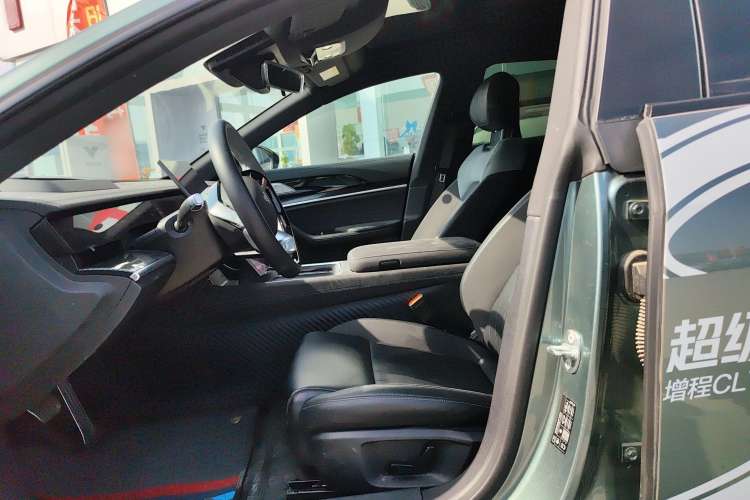 Used NETA S Shooting Brake 2024 Range-Extended 300 Pro Edition Left Front Seat