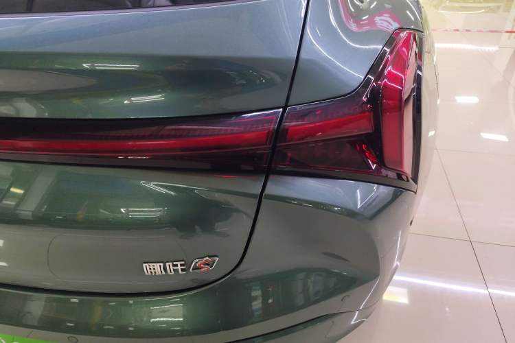 Used NETA S Shooting Brake 2024 Range-Extended 300 Pro Edition Right Rear Taillight
