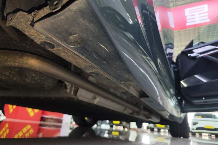 Used NETA S Shooting Brake 2024 Range-Extended 300 Pro Edition Right Side Sill