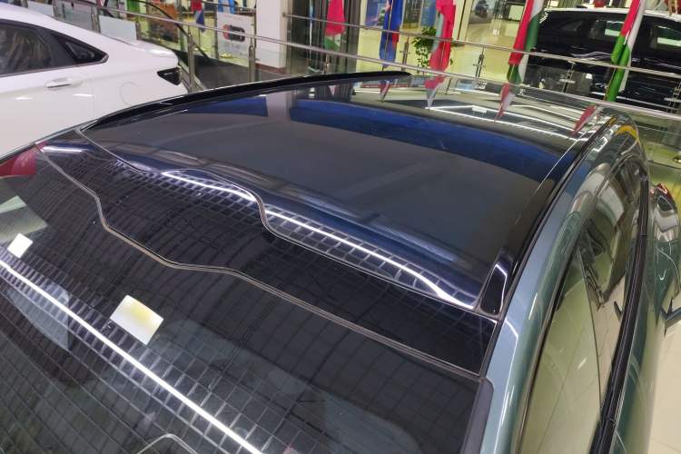 Used NETA S Shooting Brake 2024 Range-Extended 300 Pro Edition Roof