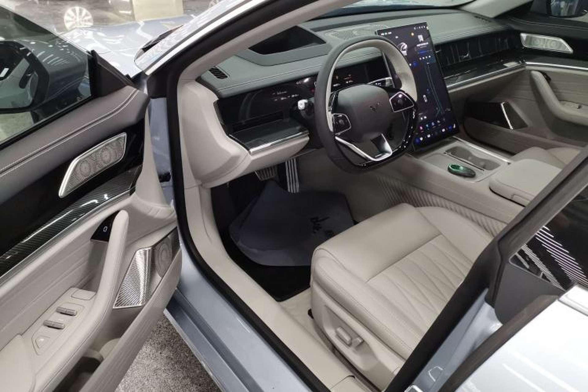 Used NETA S Shooting Brake 2024 Range-Extended 300 Standard Edition Driver Seat
