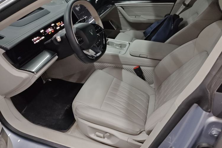 Used NETA S Shooting Brake 2024 Range-Extended 300 Standard Edition Left Front Seat