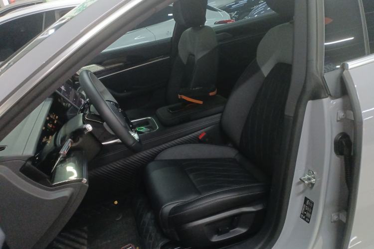 Used NETA S Shooting Brake 2024 Range-Extended 300 Standard Edition Left Front Seat