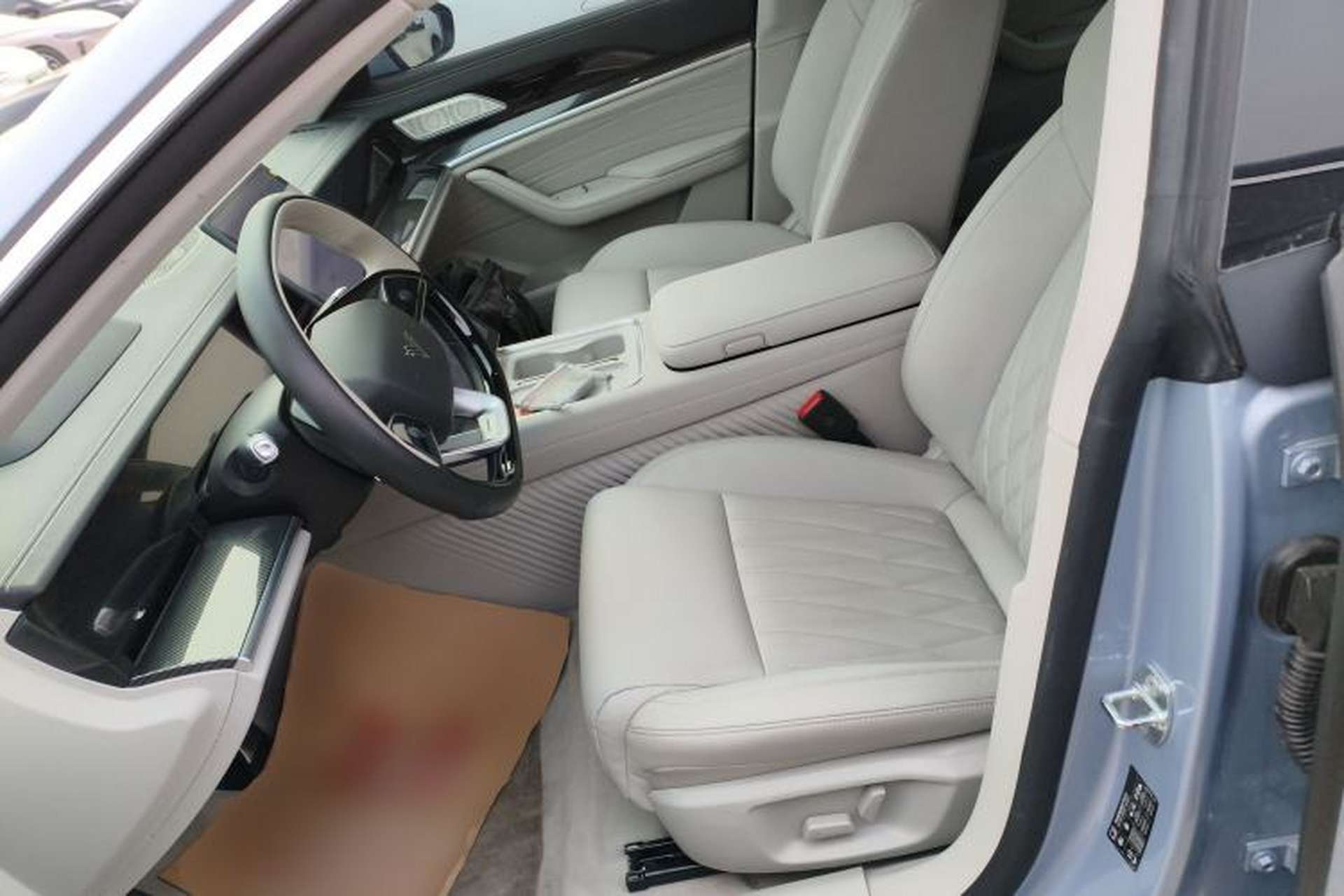 Used NETA S Shooting Brake 2024 Pure Electric 510 Standard Edition Left Front Seat