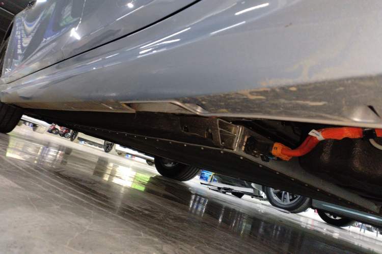 Used NETA S Shooting Brake 2024 Range-Extended 300 Standard Edition Left Side Sill