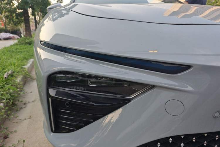 Used NETA S Shooting Brake 2024 Range-Extended 300 Pro Edition Right Front Headlight