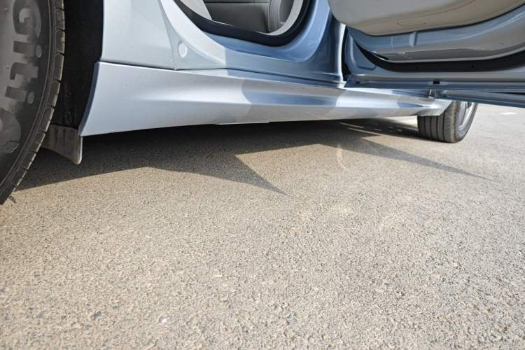 Used NETA S Shooting Brake 2024 Range-Extended 300 Standard Edition Right Side Sill