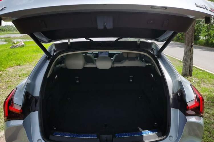 Used NETA S Shooting Brake 2024 Pure Electric 510 Standard Edition Trunk