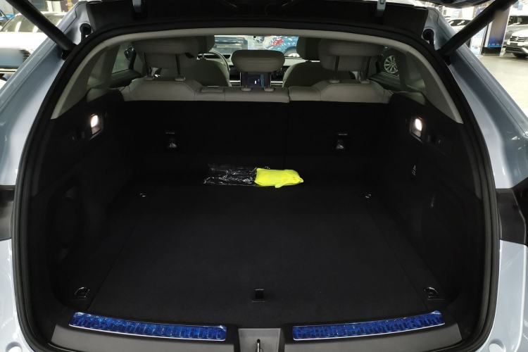 Used NETA S Shooting Brake 2024 Range-Extended 300 Standard Edition Trunk
