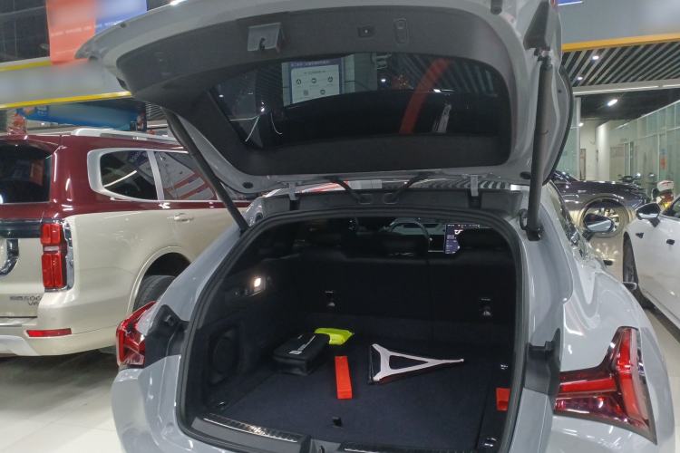 Used NETA S Shooting Brake 2024 Range-Extended 300 Standard Edition Trunk